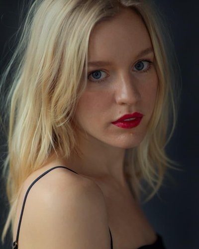  Лена Тронина